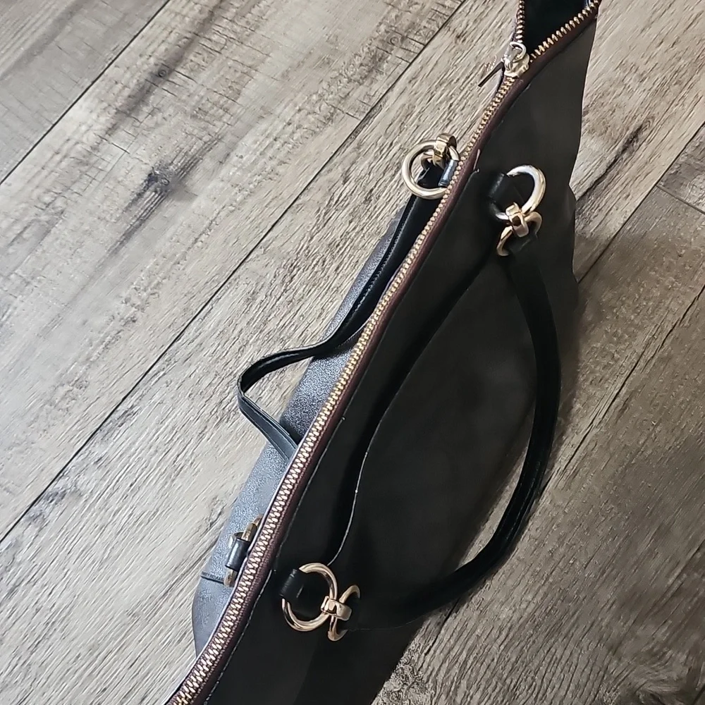 Coach Signature Coated Canvas Leather Ava Tote